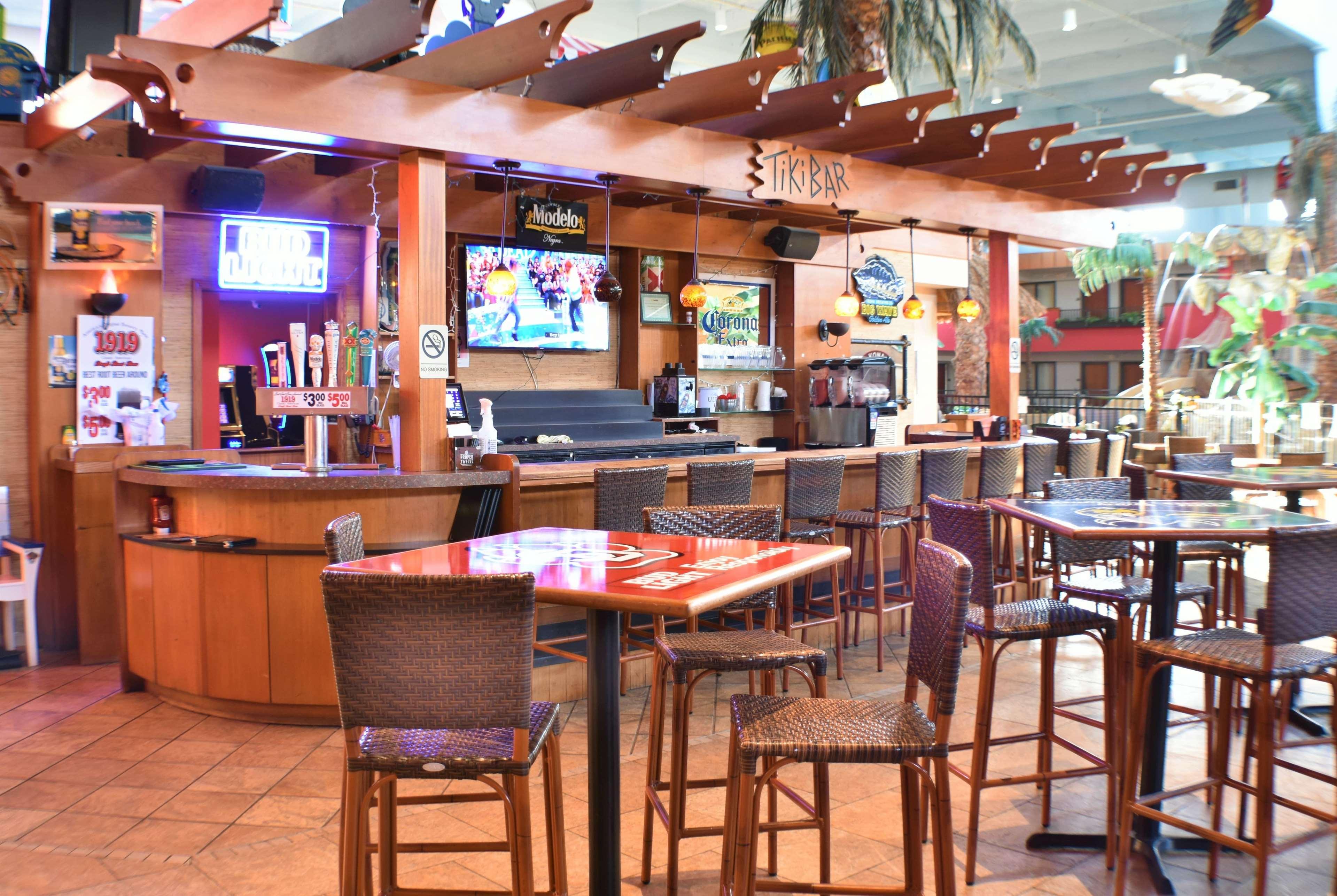 Ramada By Wyndham Sioux Falls Airport - Waterpark Resort & Event Center Exteriér fotografie