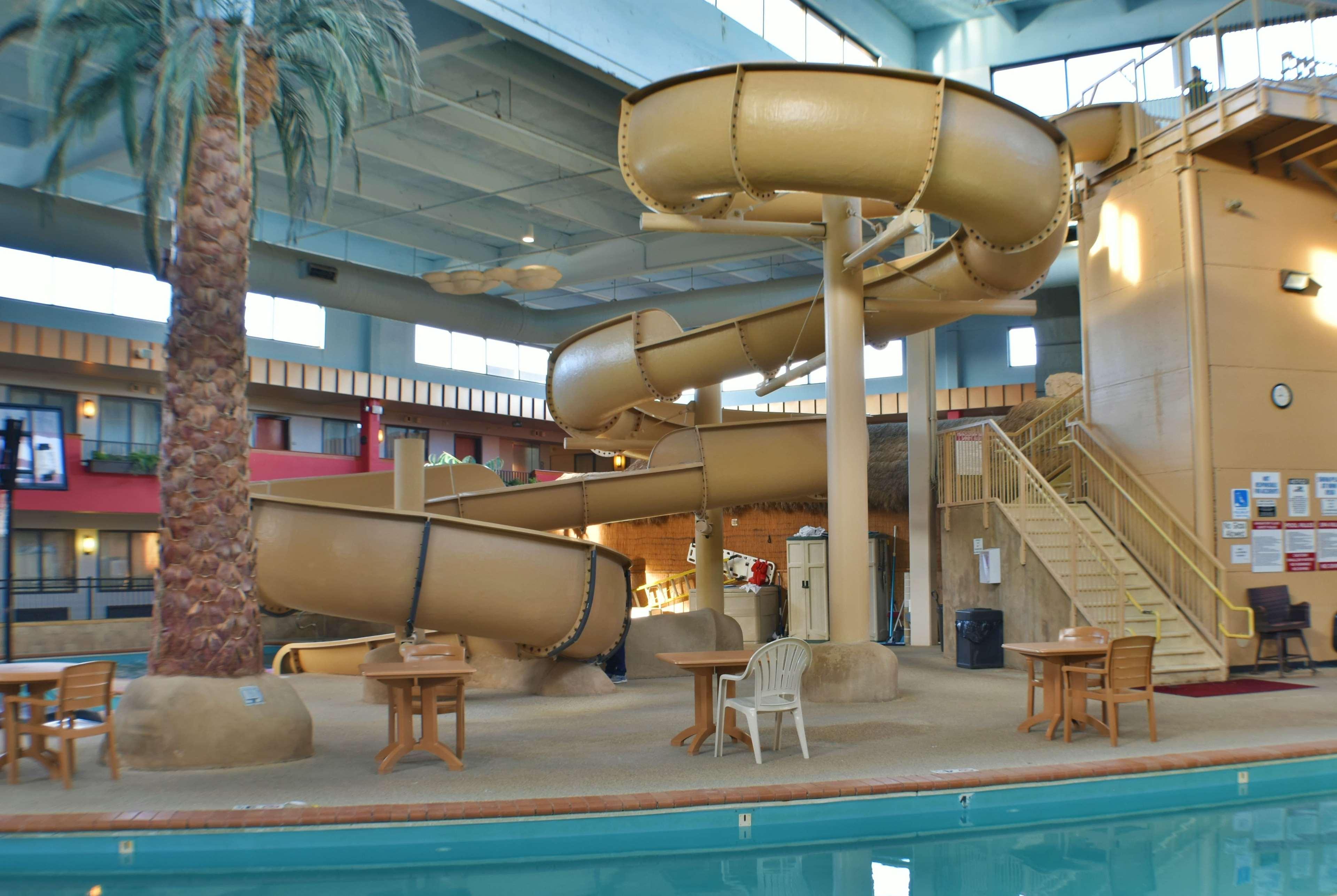 Ramada By Wyndham Sioux Falls Airport - Waterpark Resort & Event Center Exteriér fotografie
