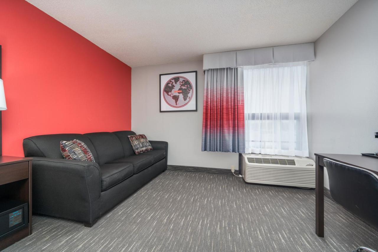 Ramada By Wyndham Sioux Falls Airport - Waterpark Resort & Event Center Exteriér fotografie
