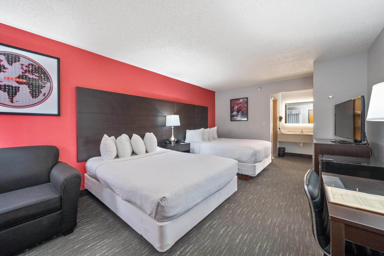 Ramada By Wyndham Sioux Falls Airport - Waterpark Resort & Event Center Exteriér fotografie