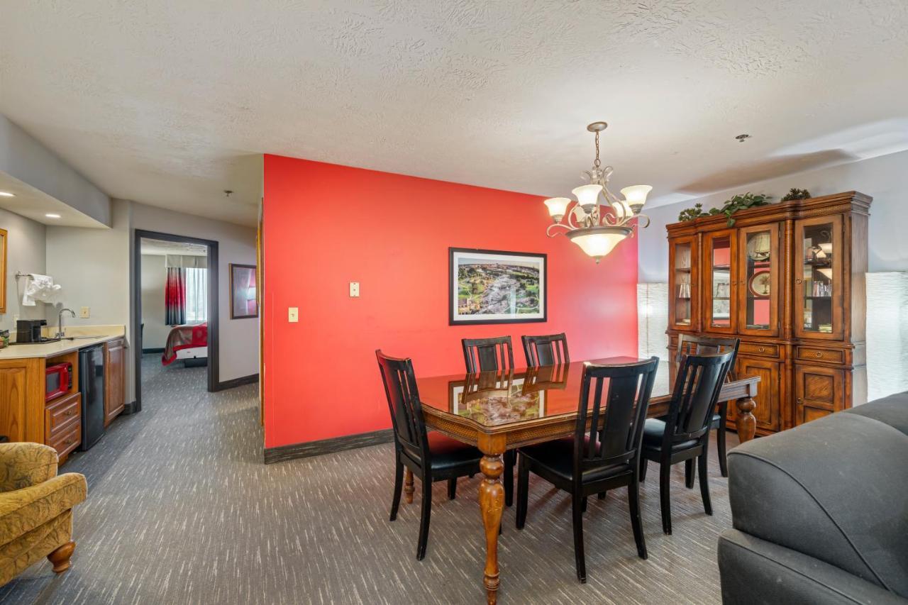 Ramada By Wyndham Sioux Falls Airport - Waterpark Resort & Event Center Exteriér fotografie