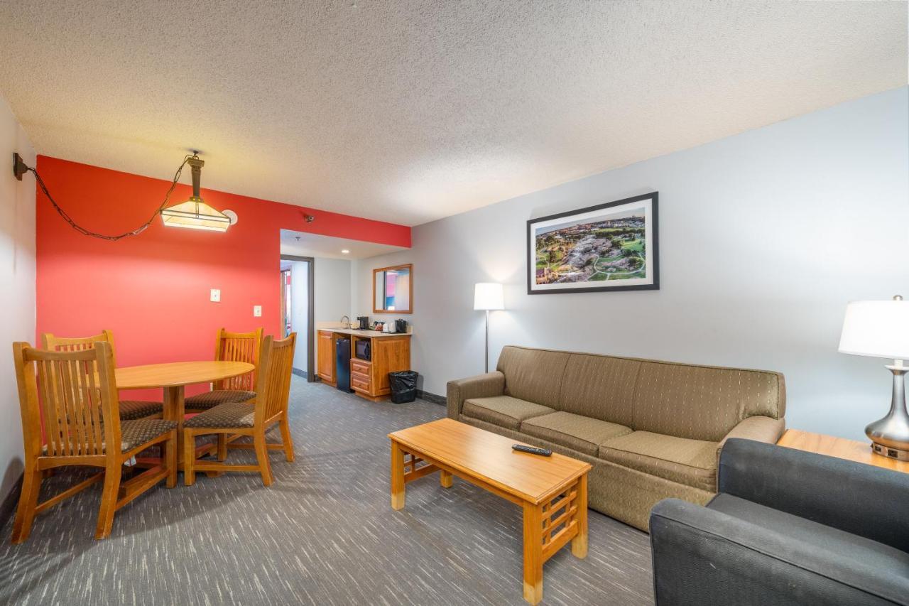 Ramada By Wyndham Sioux Falls Airport - Waterpark Resort & Event Center Exteriér fotografie