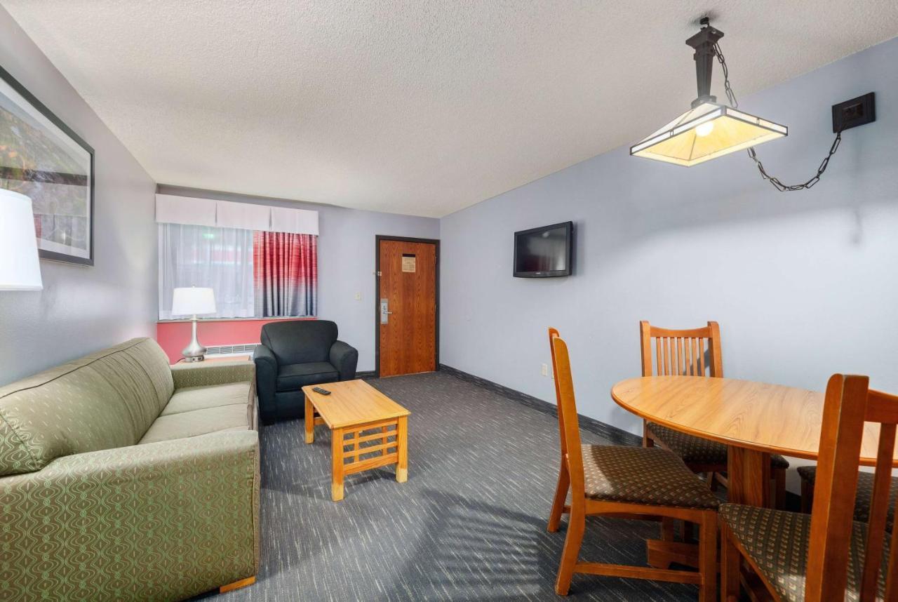 Ramada By Wyndham Sioux Falls Airport - Waterpark Resort & Event Center Exteriér fotografie